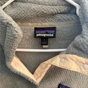 Patagonia Gray and Cream Snap-T Fleece